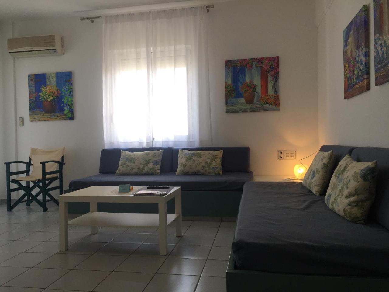 Evdokia Suites Goúvai Luaran gambar