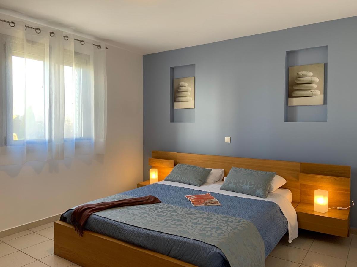 Evdokia Suites Goúvai Luaran gambar